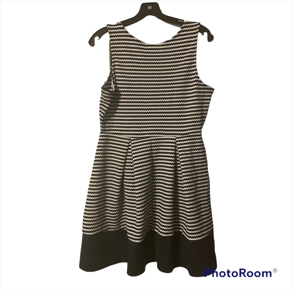 Rue21 dress - Picture 2 of 4